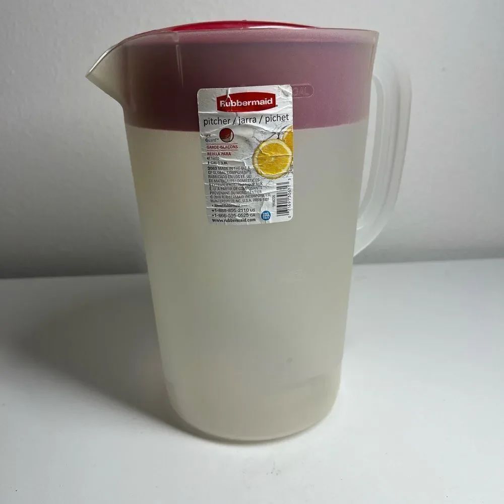 Rubbermaid 1 Gal. Simply Pour Plastic Pitcher With Multi-function Lid